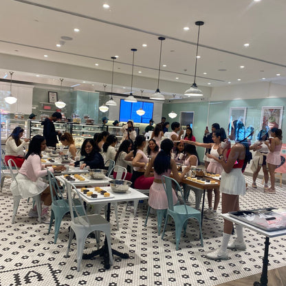 Cupcake Icing & Decoration Workshop by Magnolia Bakery